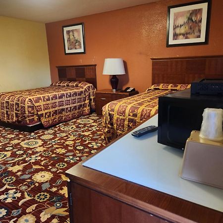 Walnut Forest Motel ออสติน ภายนอก รูปภาพ